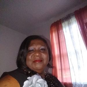 Meet your Posher, Joann